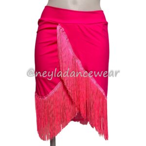 Jupe fuchsia avec franges pour la danse du ventre.