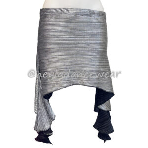 Falda Sahar plateada con corte asimétrico y volantes para danza oriental y danza del vientre.