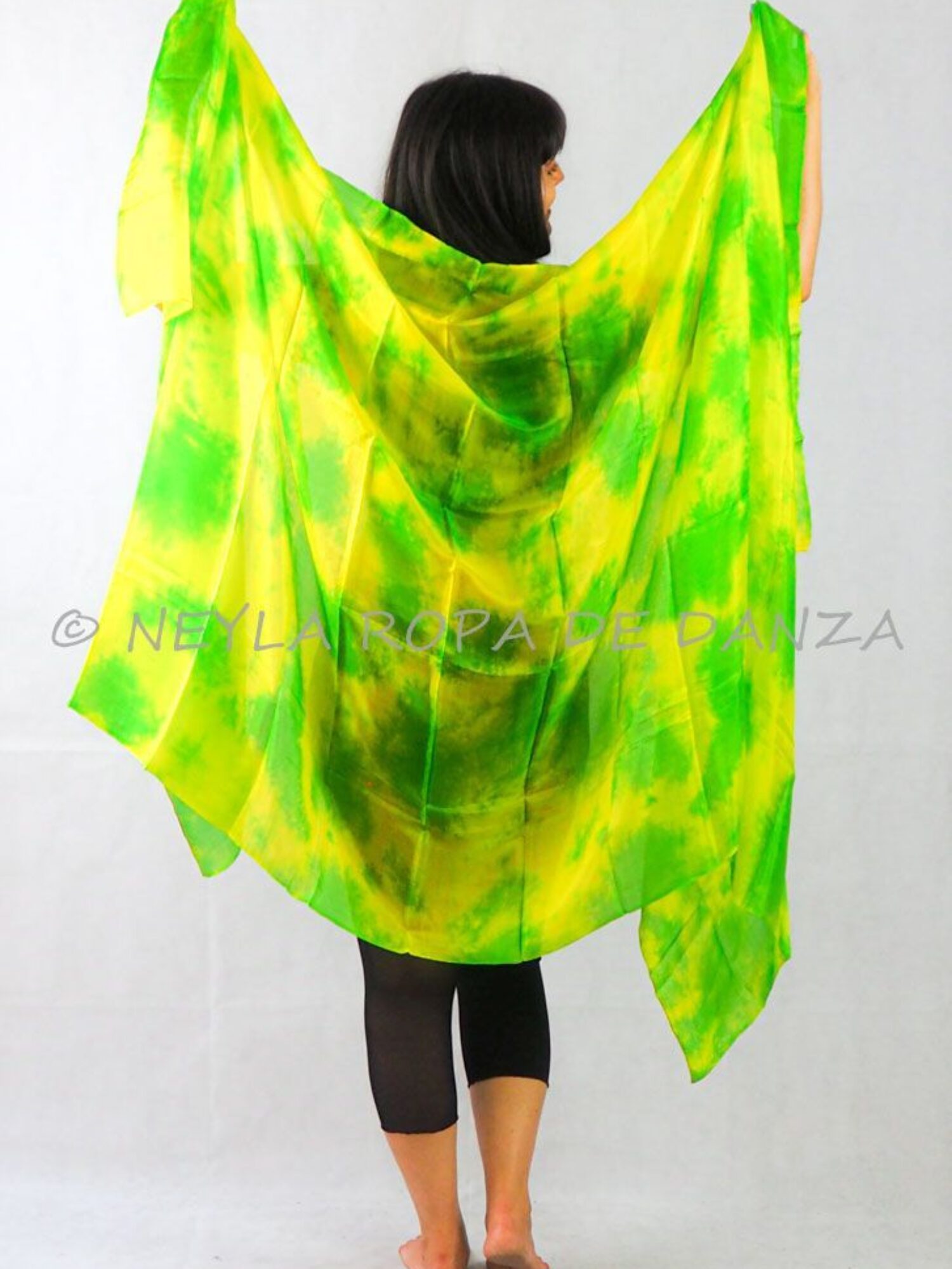 Yellow and green spotted silk veil for dance.