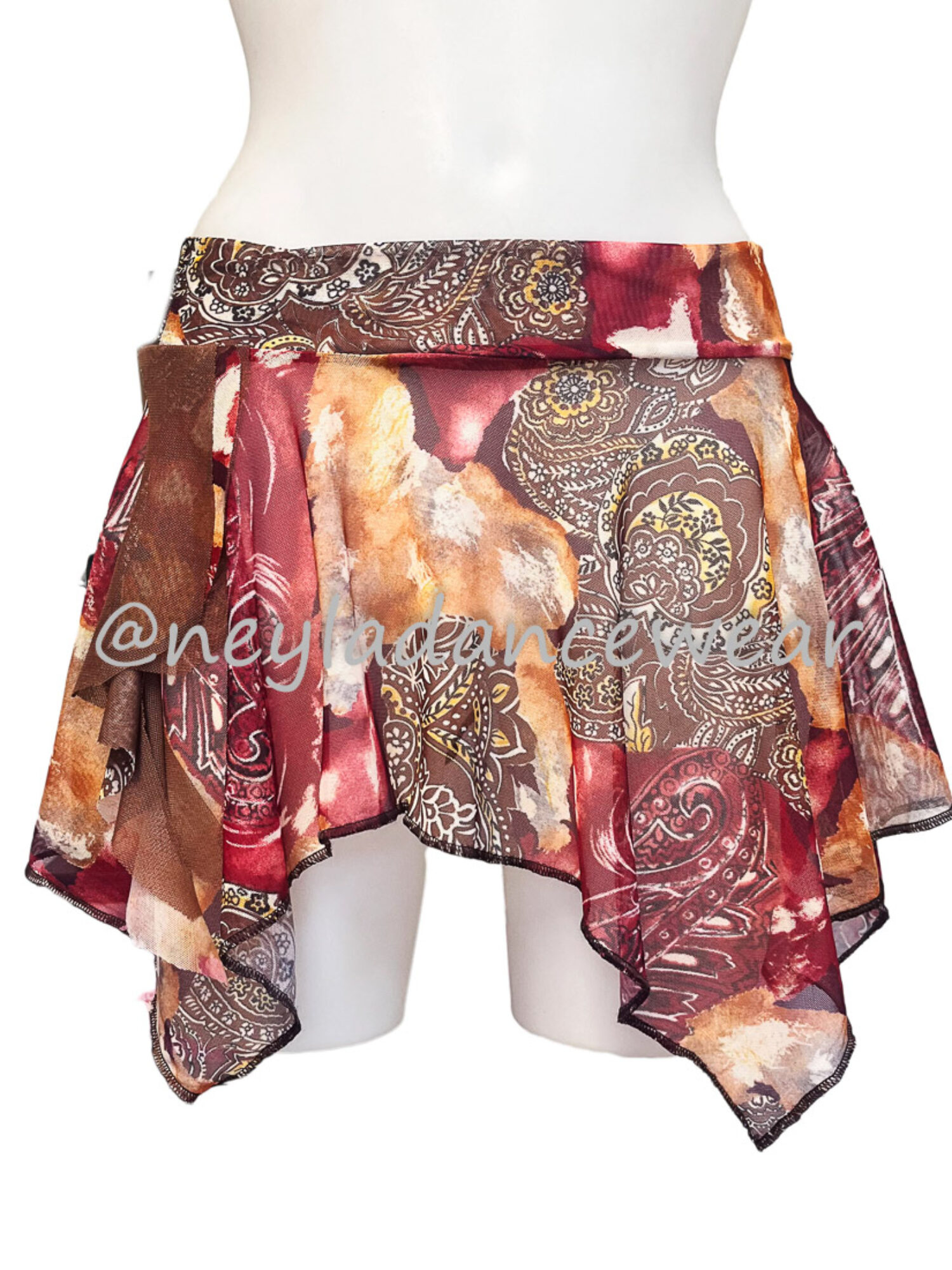 Falda Iman para danza del vientre con estampado bohemio en tonos tierra, burdeos y dorados.