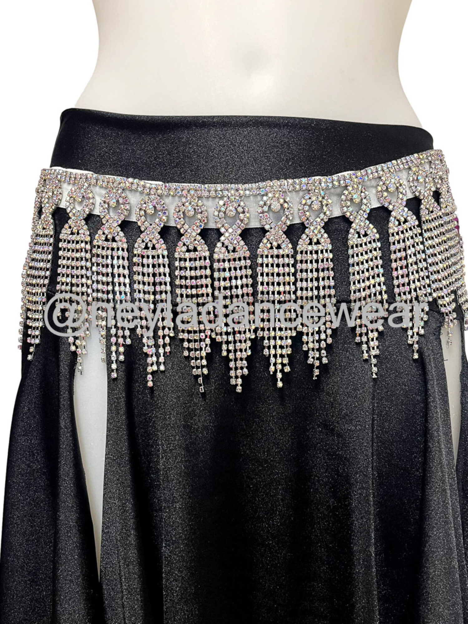 Cinturón Rawiya con cristales de strass para danza del vientre Neyla Dancewear.